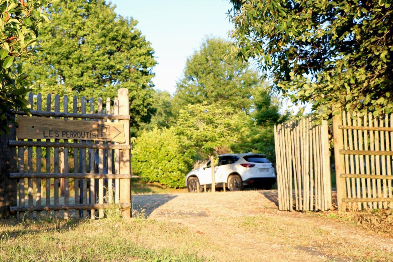 Les Perroutis Vila Saint-Alvère Exterior foto